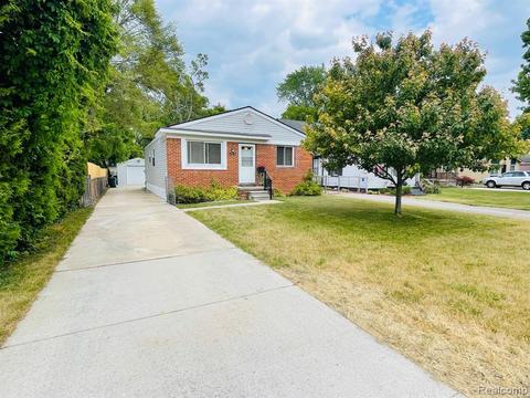 21216 Poinciana St, Southfield, MI 48033