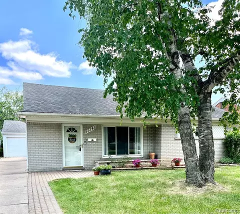 15345 Mccann St, Southgate, MI 48195