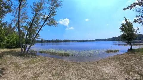 Par 8 Shoreline, Oregon, MI 48446