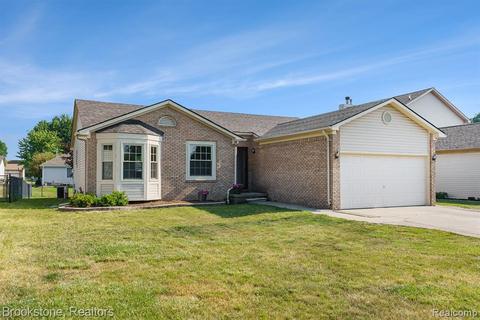 25709 Briar Towne Blvd, Chesterfield, MI 48051
