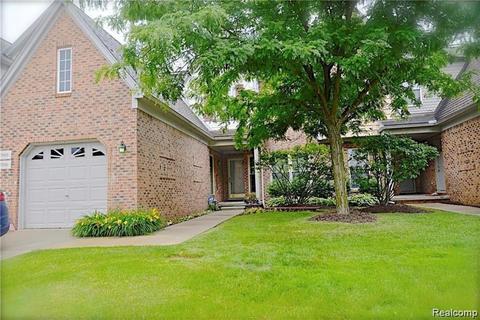 7006 S Copper Creek Cir, Canton, MI 48187