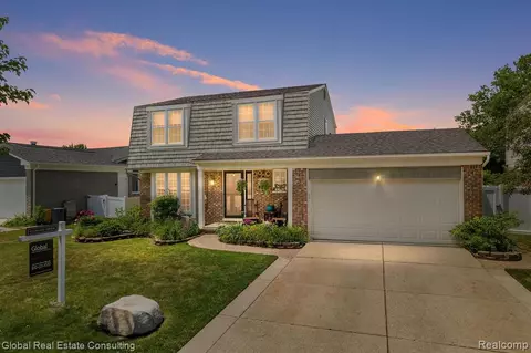 726 Kings Way, Canton, MI 48188