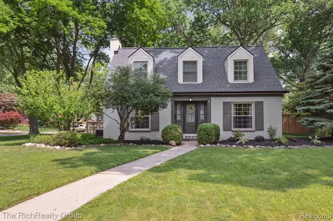 31840 W Chicago St, Livonia, MI 48150