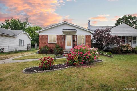 26529 Hampden St, Madison Heights, MI 48071