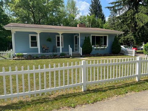 543 Leona Dr, Davison, MI 48423