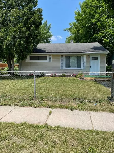 252 W Ann Arbor Ave, Pontiac, MI 48340