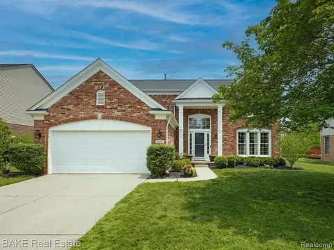 1471 Glengarry Blvd, Canton, MI 48188