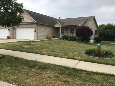 4326 Maya Ln, Swartz Creek, MI 48473