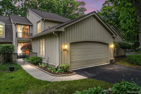 1161 Hillpointe Cir 33 G Cir #33, Bloomfield Township, MI 48304