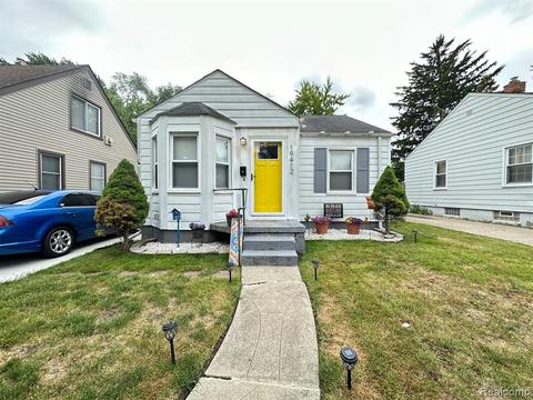 19412 Washtenaw St, Harper Woods, MI 48225