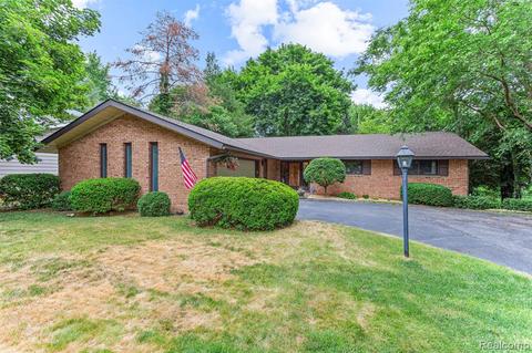 544 Kewanee St, Ypsilanti, MI 48197