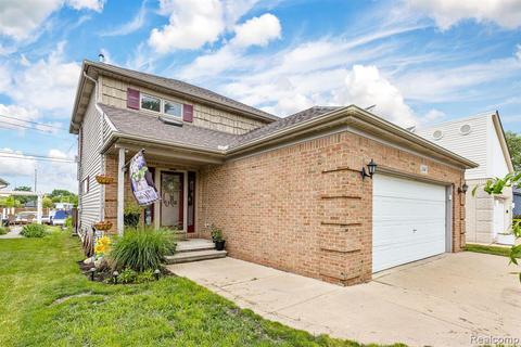 22467 Milner St, Saint Clair Shores, MI 48081