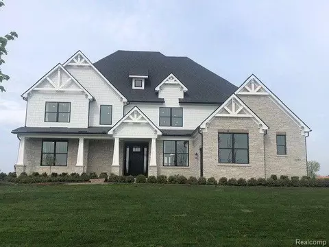 21077 Ballantyne Blvd, Northville, MI 48167