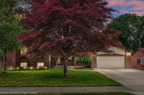 3966 Gertrude St, Dearborn Heights, MI 48125