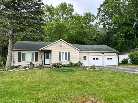 13188 N Clio Rd, Clio, MI 48420