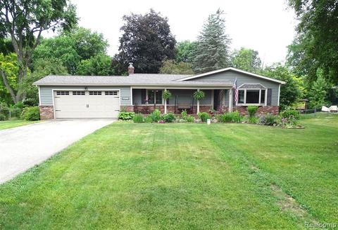 8176 Faulkner Dr, Davison, MI 48423