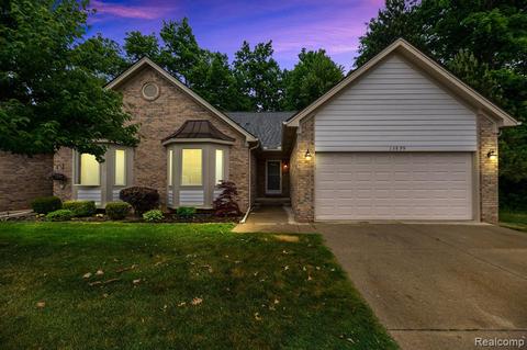 13899 Treeland Dr, Shelby Township, MI 48315