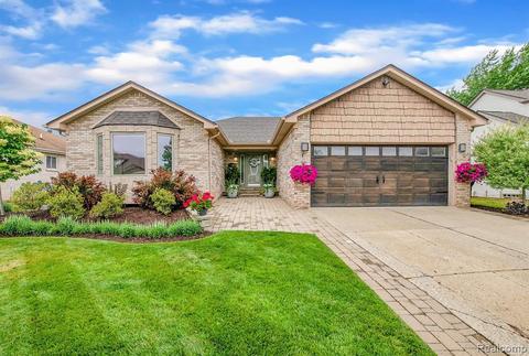 2083 Prescott Dr, Troy, MI 48083