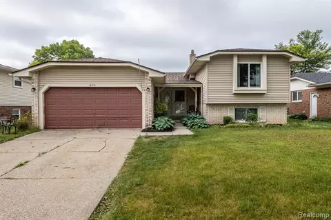 1630 Woodgate Dr, Troy, MI 48083
