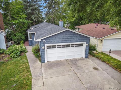 3996 Fieldview Ave, West Bloomfield, MI 48324