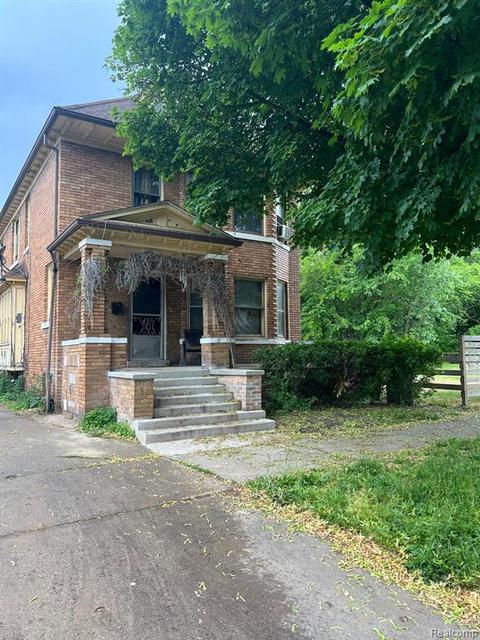 3725 Field St, Detroit, MI 48214