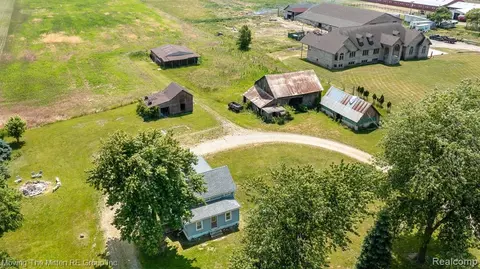 2811 W Newburg Rd, Carleton, MI 48117