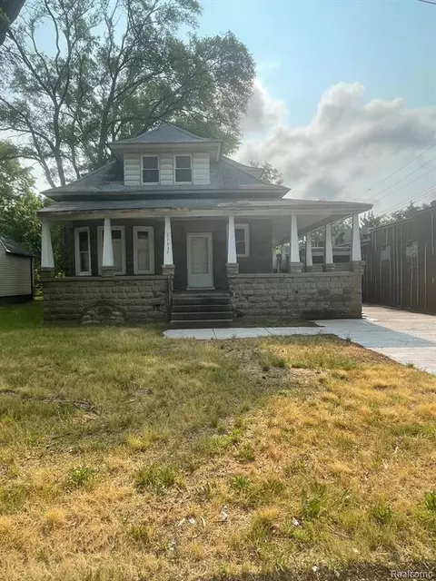 21330 Evergreen, Southfield, MI 48075