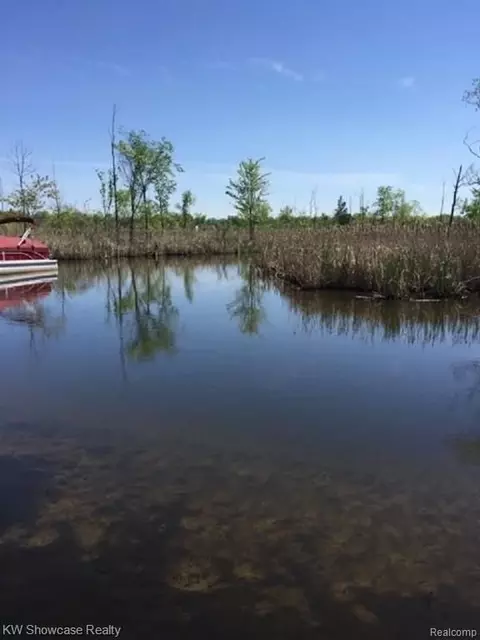 Vacant N Seager Dr, Commerce, MI 48390