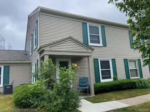 3035 Maplewood, Lake Orion, MI 48360