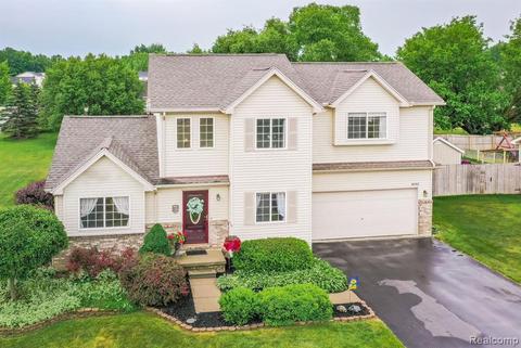 6060 Locust Trl, Grand Blanc, MI 48439