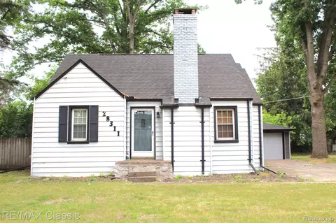 28311 Shiawassee Rd, Farmington Hills, MI 48336