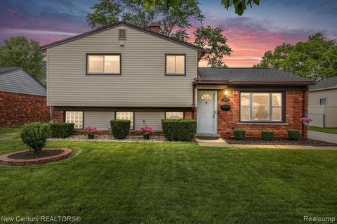 14039 Harrison St, Livonia, MI 48154