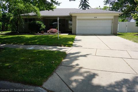 456 Berwyn St, Dearborn Heights, MI 48127
