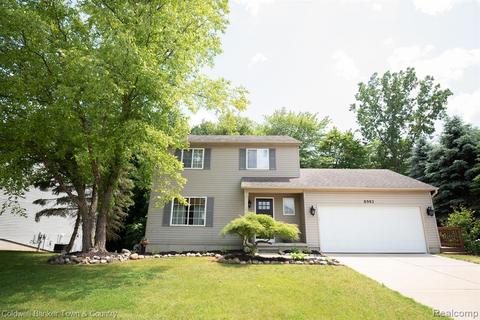 8982 Posey Dr, Whitmore Lake, MI 48189