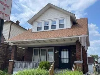 3311 Yemans St, Hamtramck, MI 48212