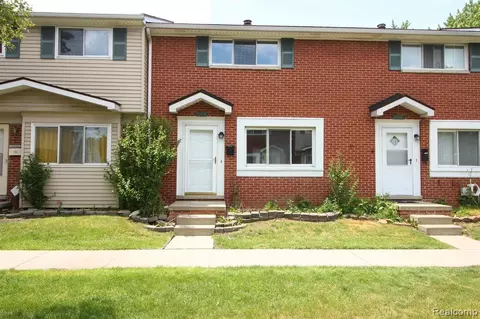 25978 Jeanette, Roseville, MI 48066