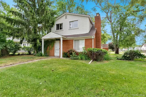 19304 Inkster Rd, Redford, MI 48240