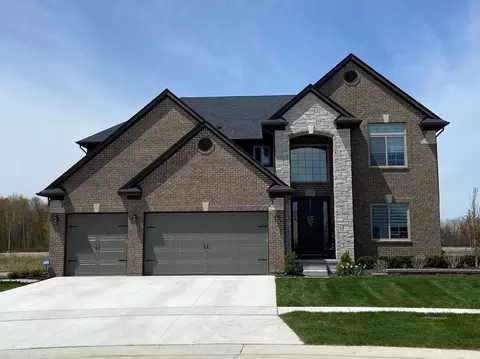 45679 Shoal Dr, Macomb, MI 48044