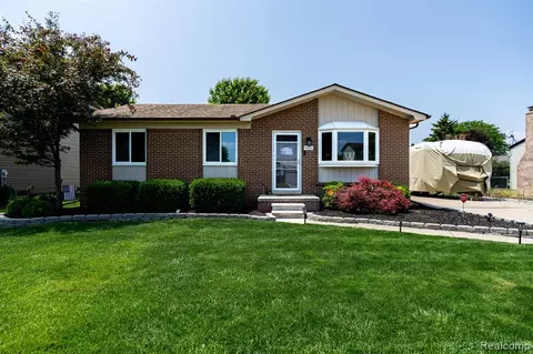 50057 Salisbury, Chesterfield, MI 48047