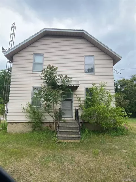 9050 Neff Rd, Mount Morris, MI 48458