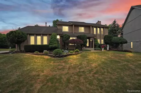 29733 Newberry, Farmington Hills, MI 48331