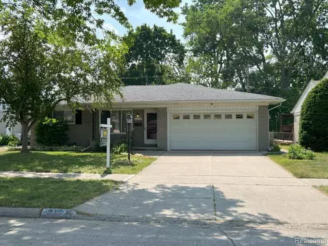 6207 Cambridge St, Dearborn Heights, MI 48127