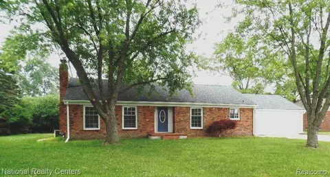 24548 Lakeland, Farmington, MI 48336