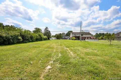 0000 Flanders, Southgate, MI 48195
