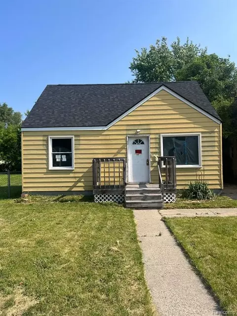 8451 Paige Ave, Warren, MI 48089