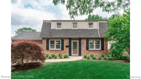 36824 Munger Dr, Livonia, MI 48154