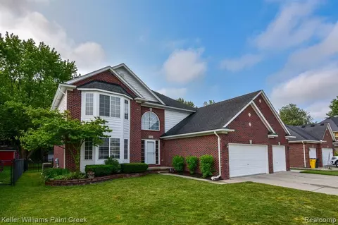 35888 Evanston Ln, New Baltimore, MI 48047