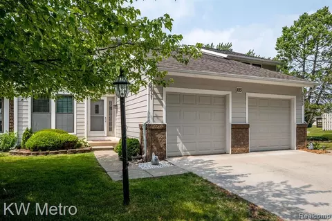 22657 Cranbrooke Dr, Novi, MI 48375