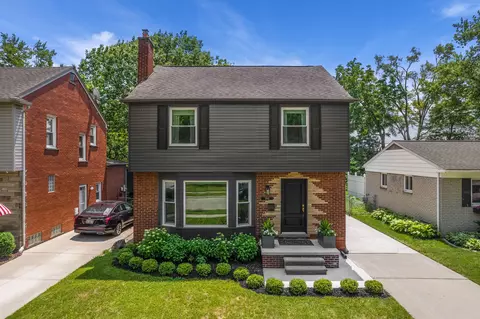 2645 Aberdovey Dr, Royal Oak, MI 48073