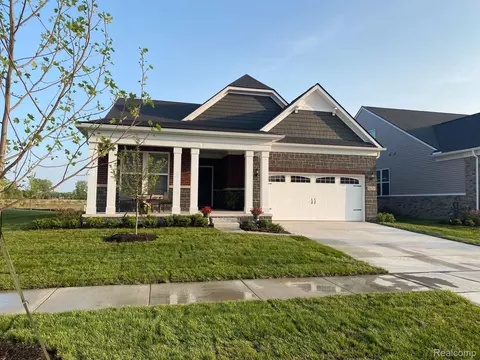 50124 Thatcher St, Canton, MI 48188